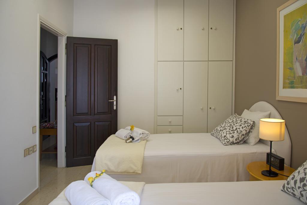 Knossos By Heloni Apartments Héraklion Extérieur photo